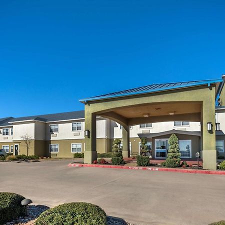 Best Western Club House Inn & Suites Mineral Wells Екстериор снимка