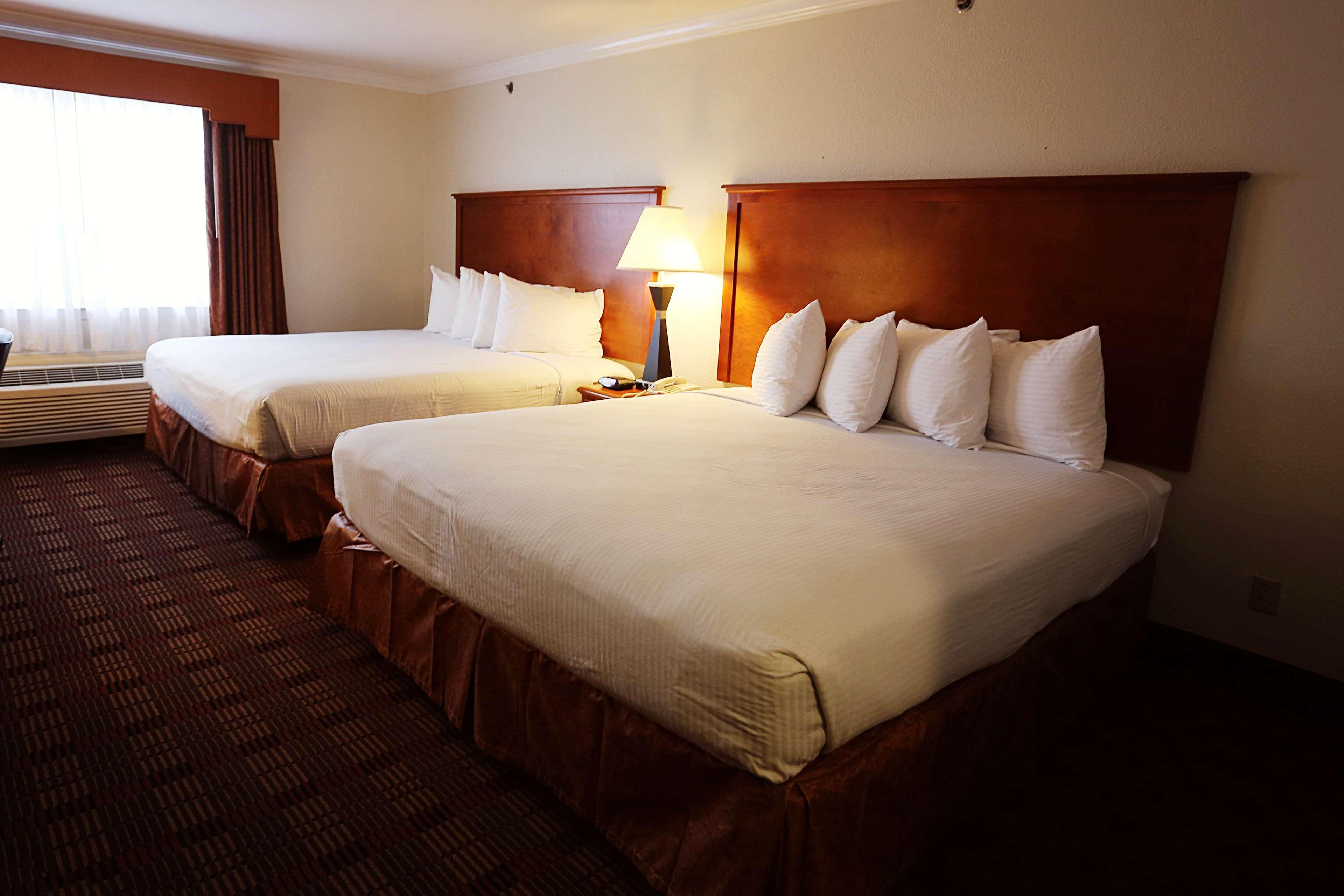 Best Western Club House Inn & Suites Mineral Wells Екстериор снимка