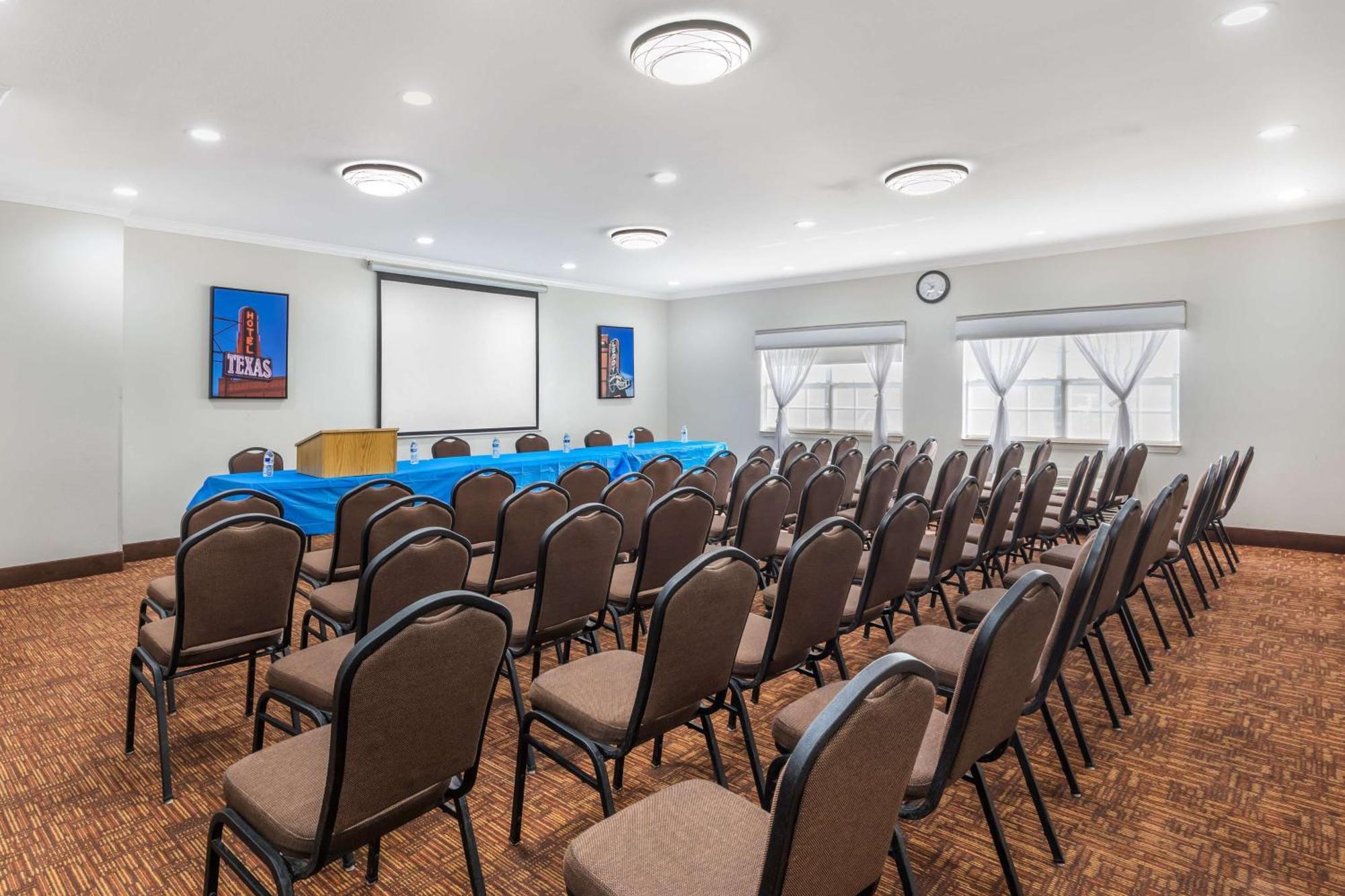 Best Western Club House Inn & Suites Mineral Wells Екстериор снимка