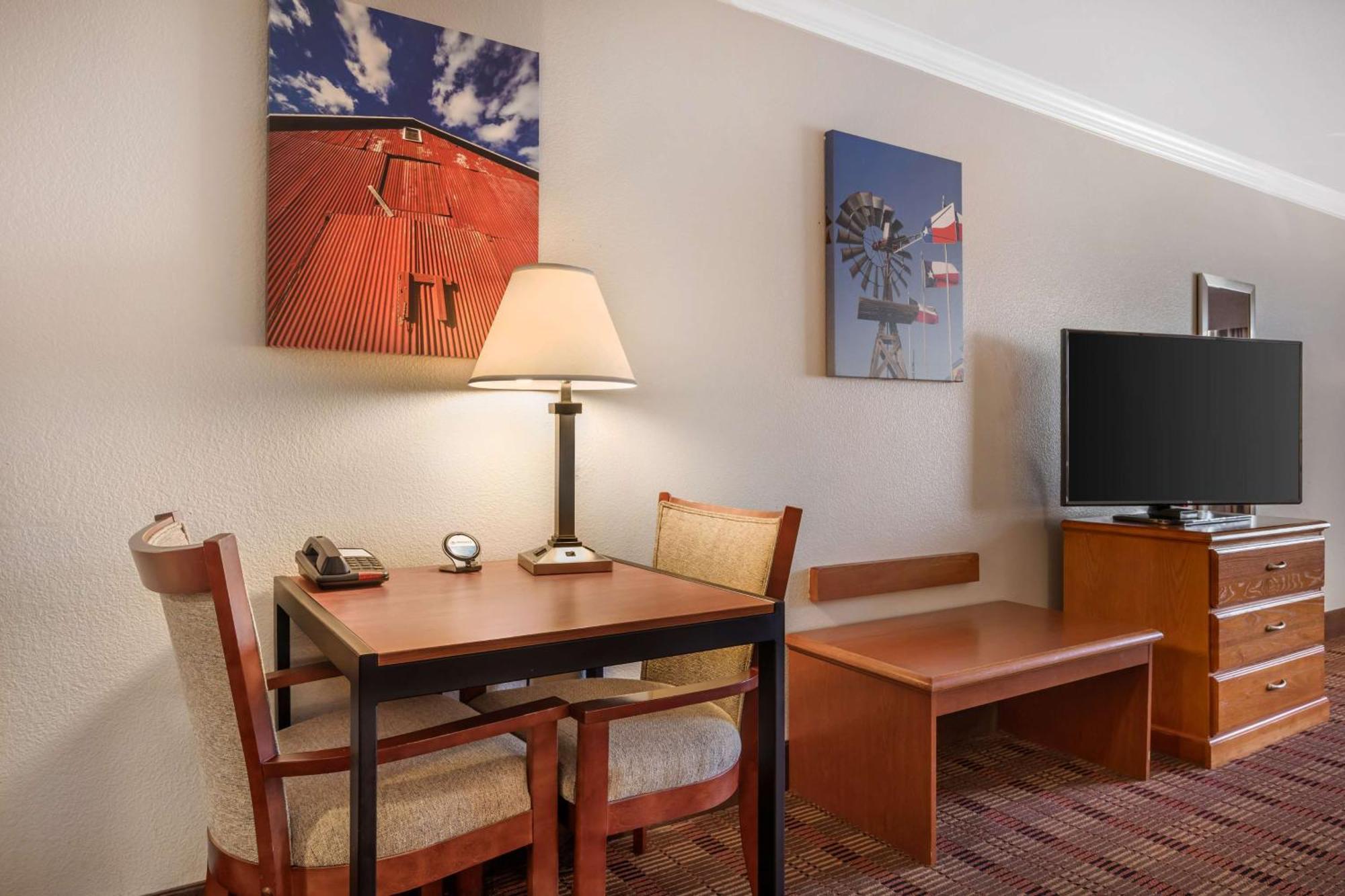 Best Western Club House Inn & Suites Mineral Wells Екстериор снимка