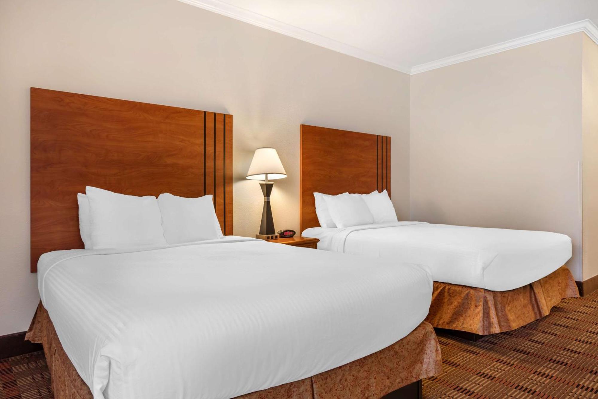 Best Western Club House Inn & Suites Mineral Wells Екстериор снимка