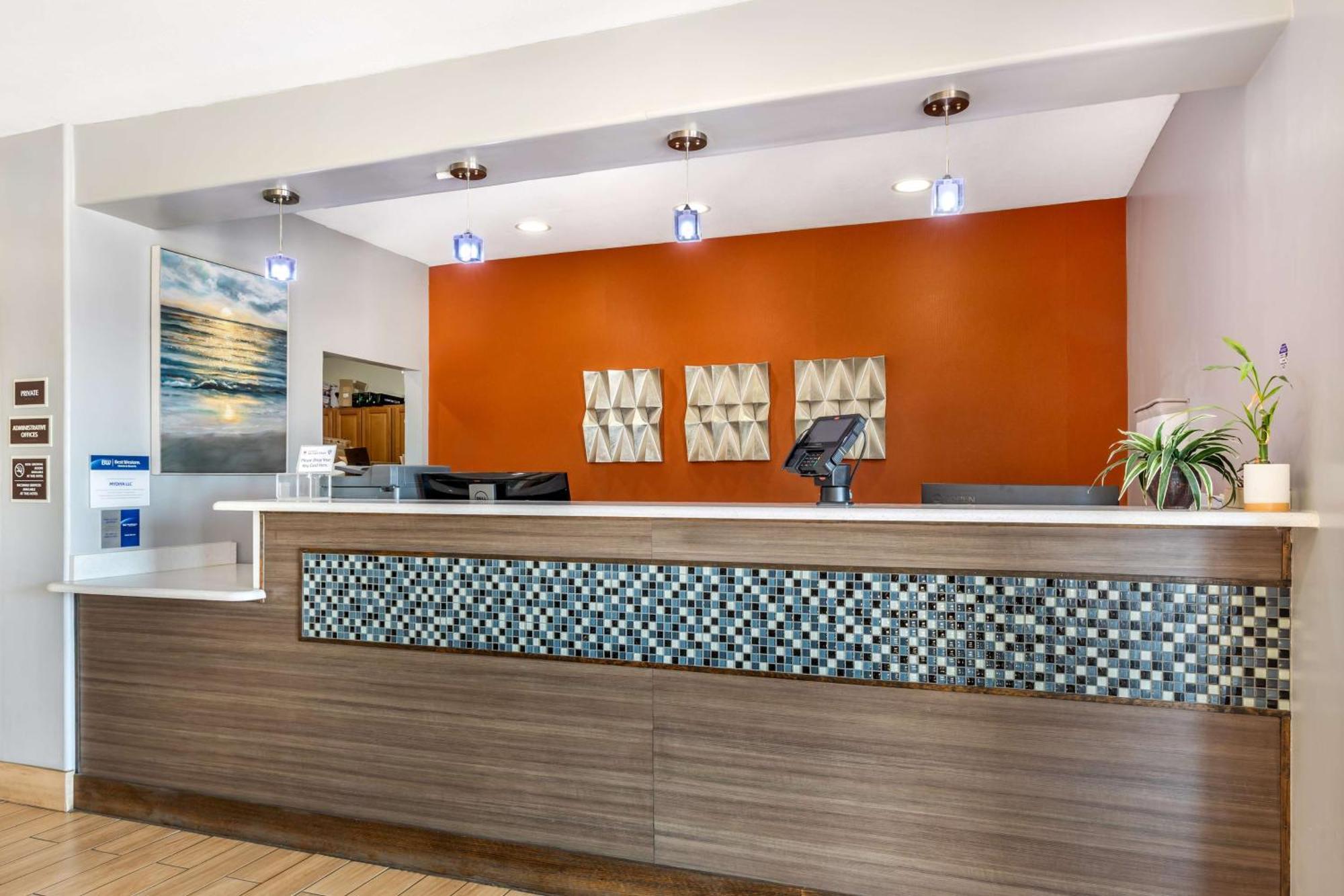 Best Western Club House Inn & Suites Mineral Wells Екстериор снимка